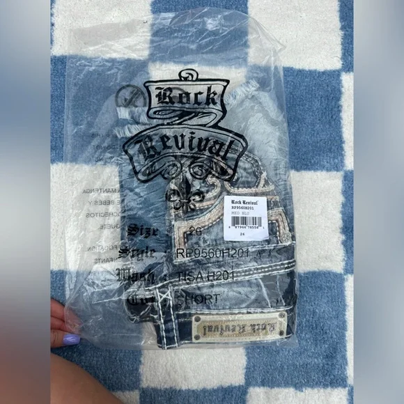 Rock Revival Denim Shorts - Picture 4 of 4